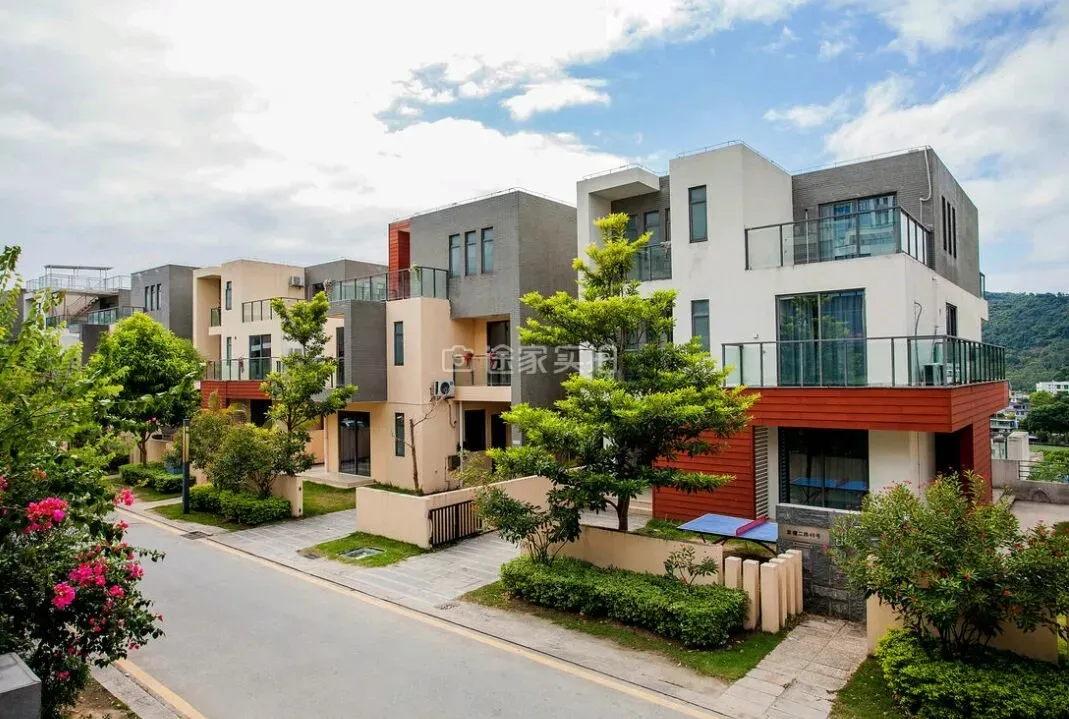 【广州I51一口价】1399元入住富力泉天下5房温泉别墅！泡私家温泉+BBQ+K歌+打麻将，Party聚会首选！