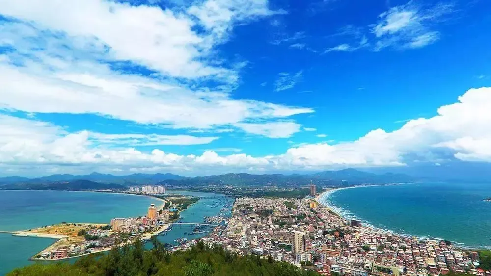 【惠州双月湾】10楼以上海景房，88元住海景房大床/双床房，免费沙滩，打卡海上日落