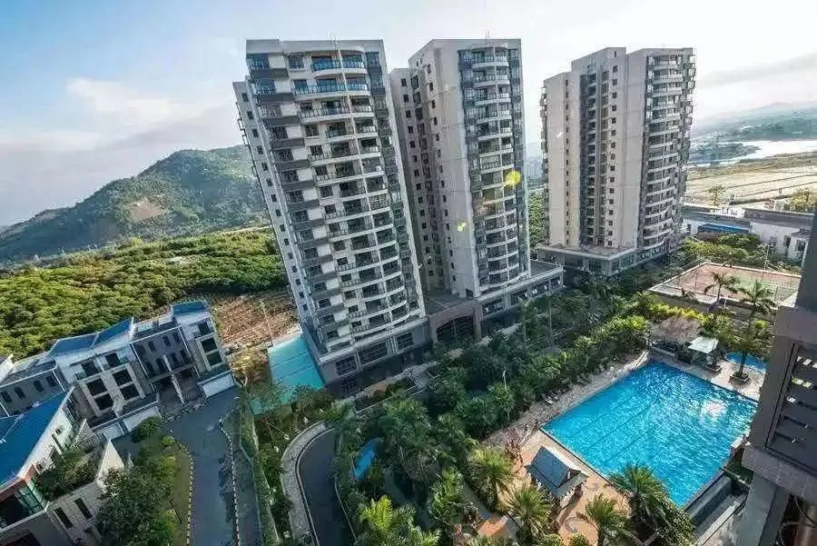 可约当天【从化望谷·官方直营】199元抢望谷国际公寓！住豪华客房【带私家温泉池】含双人早餐+房间1池水~