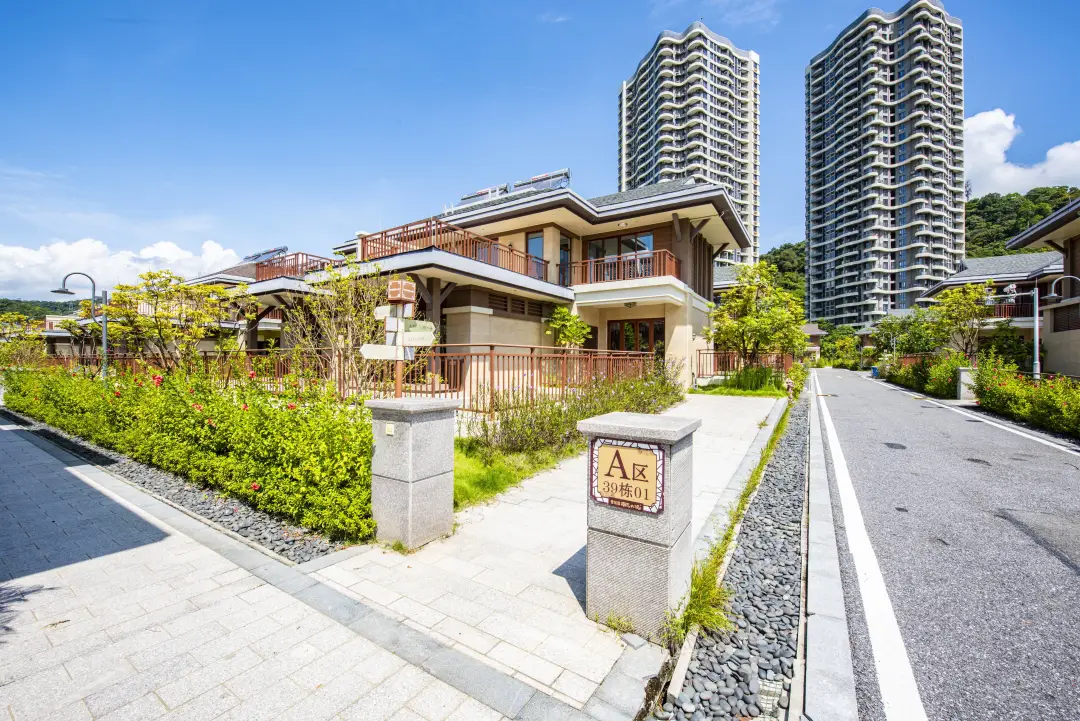 【南昆山丨碧桂园大观】全年可用，多个月周五不加价，￥499秒杀碧桂园大观五房温泉别墅，享私家温泉泡池+独立KTV+BBQ+温泉+打麻将，打卡国家4A级森林公园！