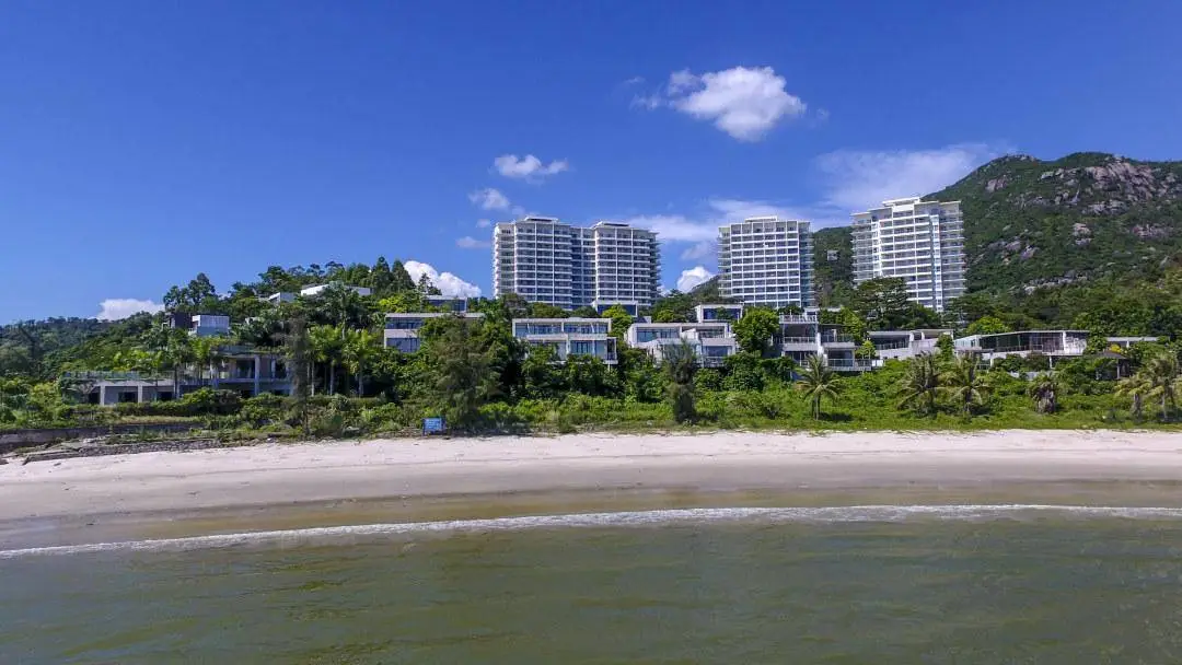 【惠州巽寮湾】国庆不加价，698元住云初向海野奢帐篷星空屋，享桨板+沙滩露营装备、赶海工具+沙滩排球，直面私属白沙滩