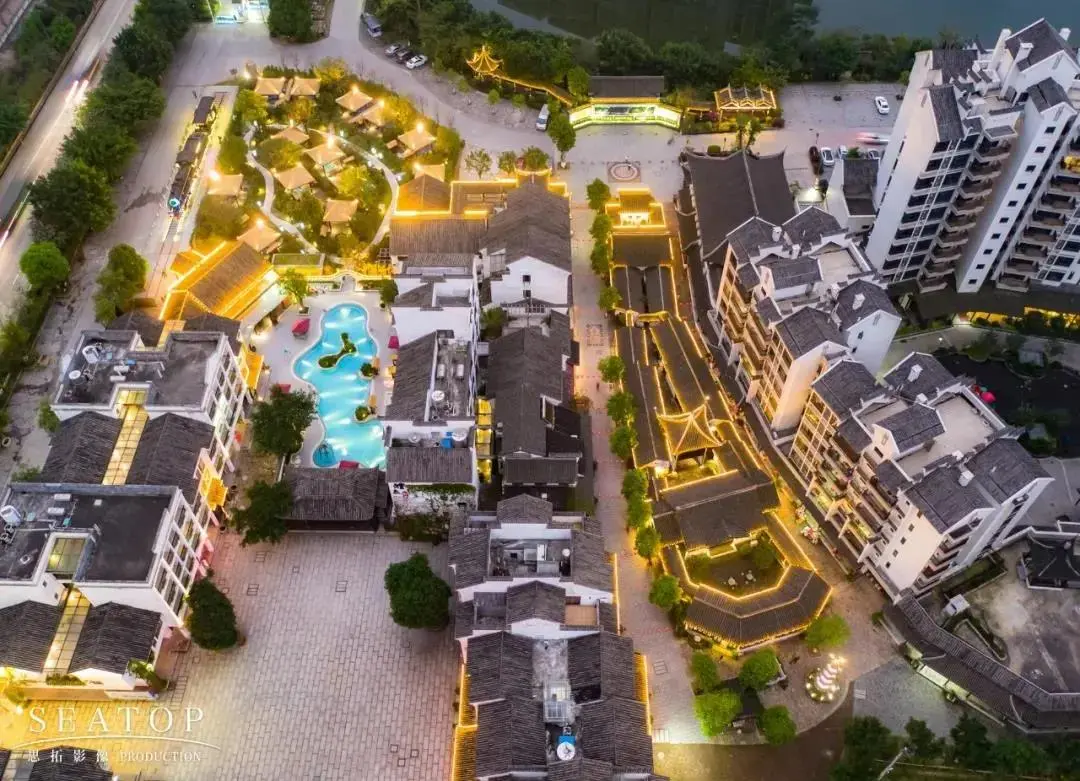 双11预售！【英德浈阳峡风景区】199元=主题客栈双床房+自助早餐+真温泉，打卡千年古镇·慢生活之旅~