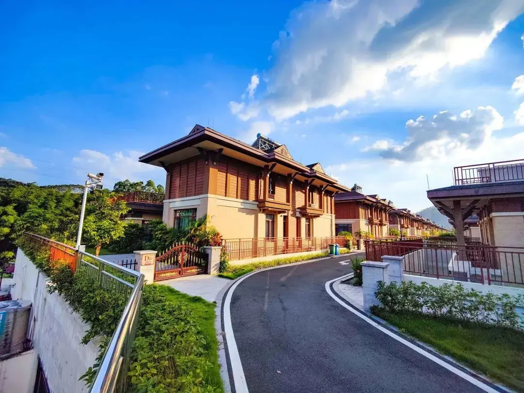 11月不加收【惠州】享私家温泉+别墅唱K烧烤麻将，599元入住南昆山大观五房温泉别墅，各式休闲娱乐集，打卡国家4A级森林公园，养生聚会好去处！