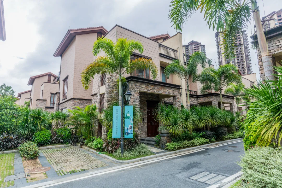 ​​【惠州】赠送药膳火锅鸡煲，499元秒杀南昆山保利复式庭院温泉2房别墅（可住4-5人）+私家温泉一池水+早餐+碳烧烤+厨房+欢乐麻将，可升级三房！